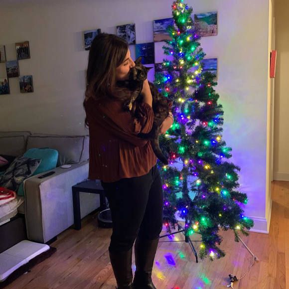 Meet your Posher, Julianne - Picture 1 of 1